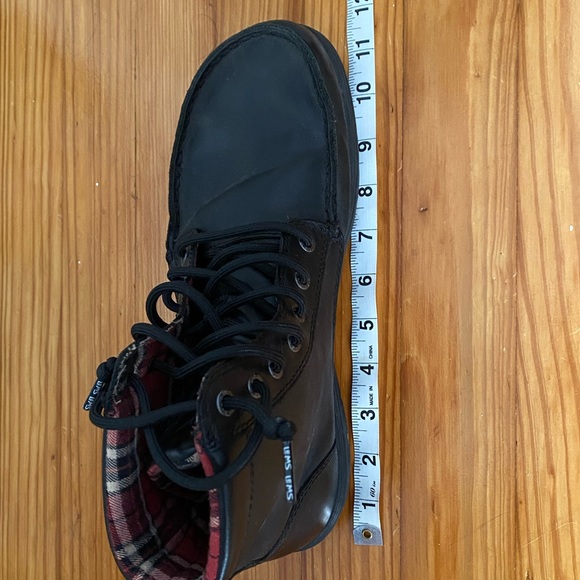 Black Leather Men's Shoes - Picture 8 of 9